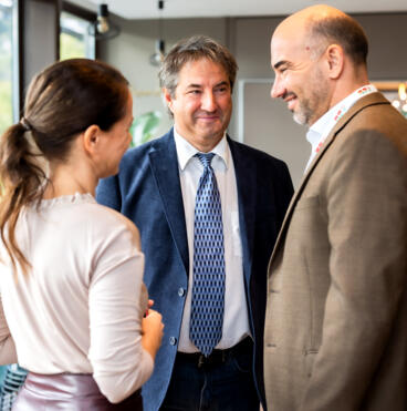 Lefler Péter , Bognár Zoltán / Vidék- és Térségfejlesztő Támogató Egység