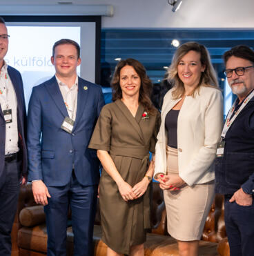 Sarkadi Csaba / Sole - Mizo Zrt., Nagy Viktor / MAGOSZ, Benedek Eszter / "MAGYAR TERMÉK" Nonprofit Kft., László Judit / exportfejlesztési tanácsadó, Balog Zoltán / Márka Üdítőgyártó Kft.