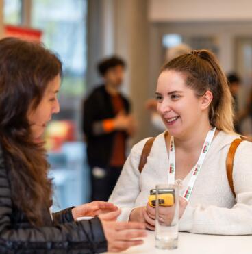 Siffel Ágnes / Hélis Kft., Csuti-Nagy Fruzsina / Detki Keksz Kft.